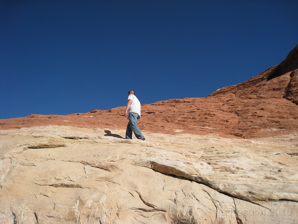 Las Vegas 2010 - Red Rock 0671.JPG - The 2010 Las Vegas Fire - Ice and Sweat Tour. Half Marathon, Red Rock Canyon, Casinos, Valley of Fire.... and buffets!